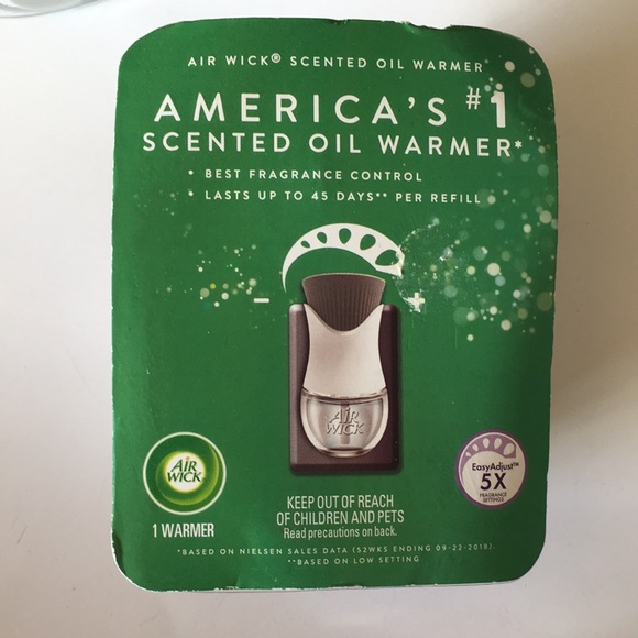 2 Air Wick Scented Oil Warmers - Picture 2 of 4